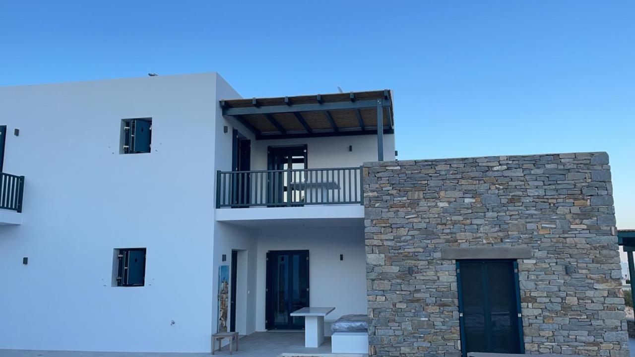 Paros-Memories-Neubau-Villen, Sportpool Aspro Chorio Bagian luar foto