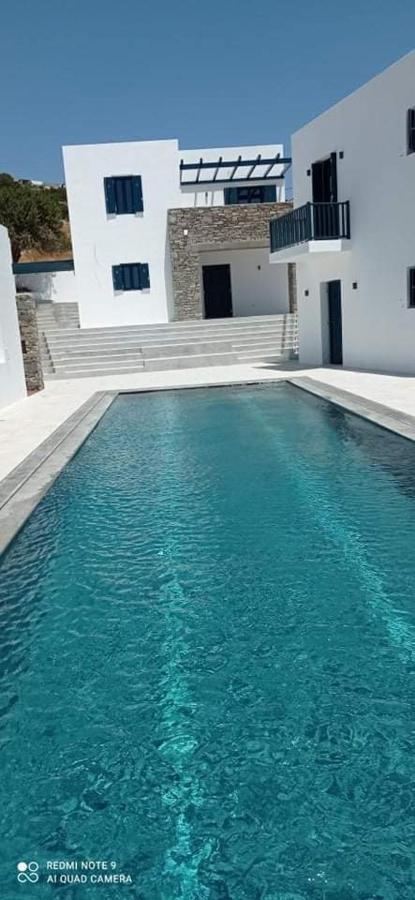 Paros-Memories-Neubau-Villen, Sportpool Aspro Chorio Bagian luar foto